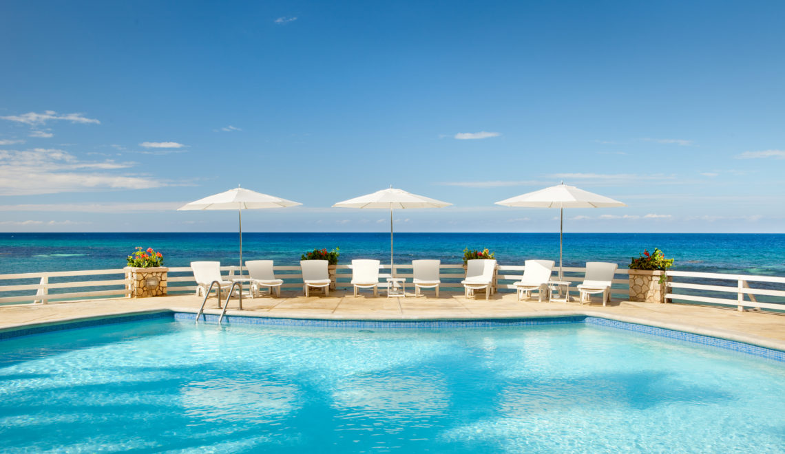 Couples Sans Souci Pool