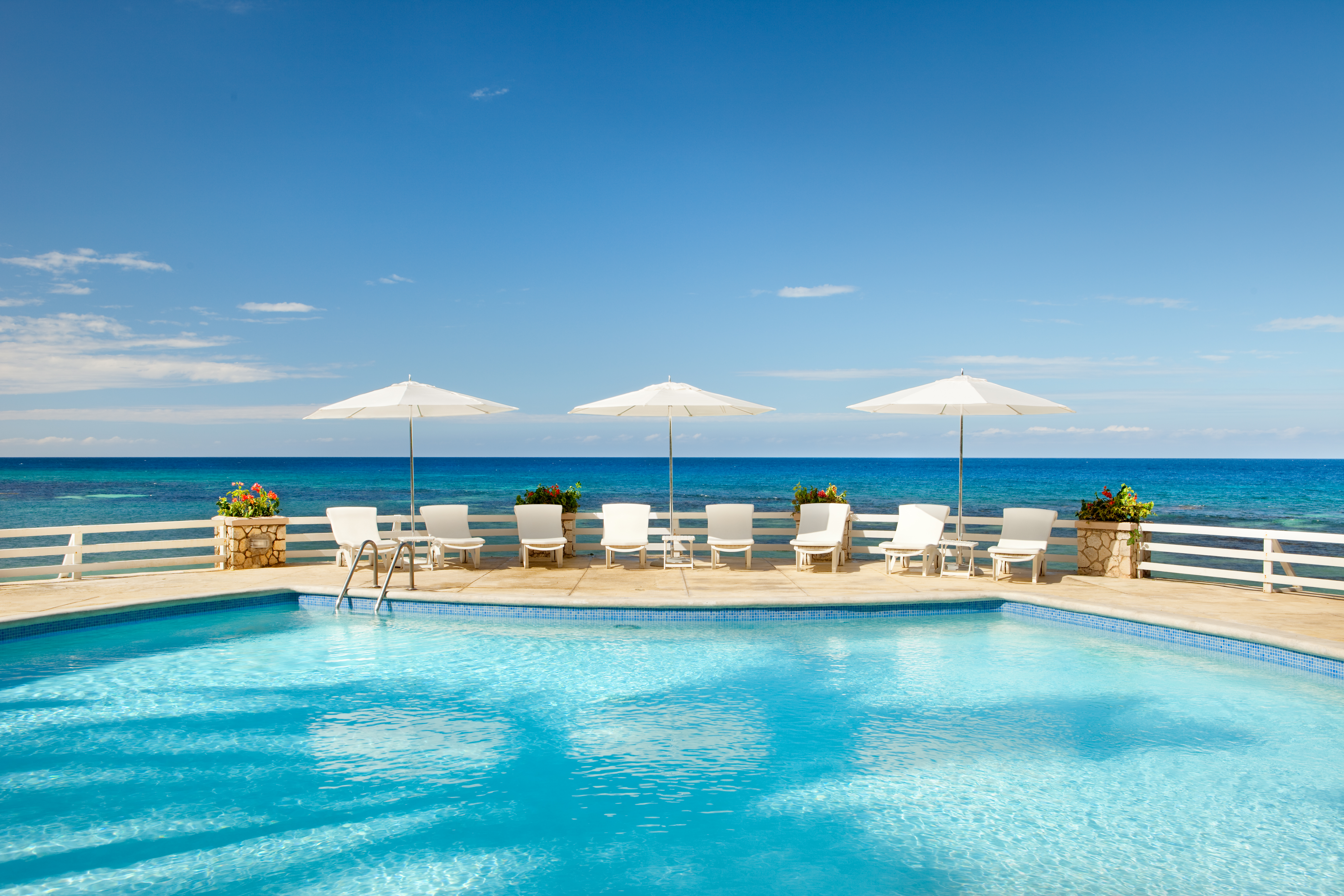 Couples Sans Souci Pool