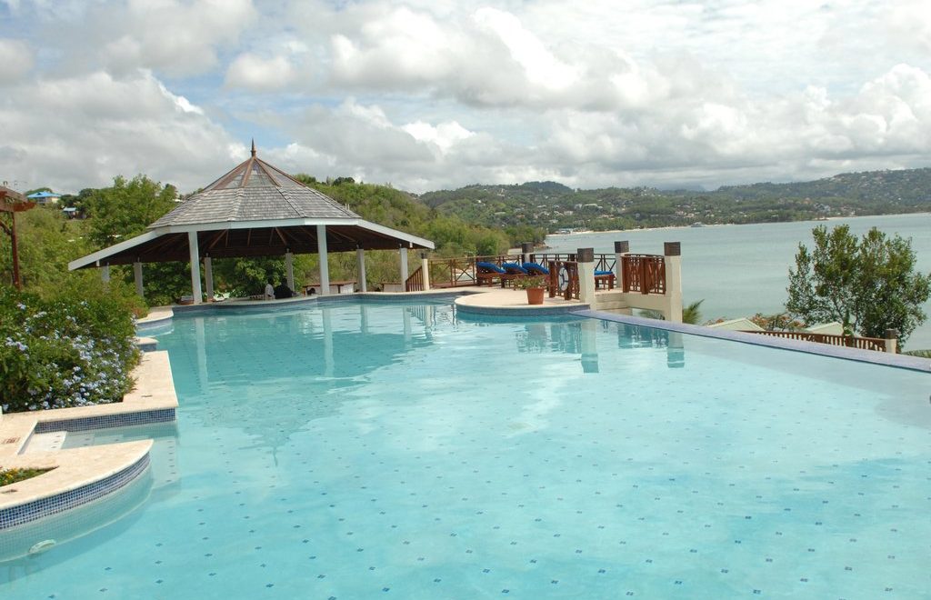 Calabash Cove Resort Pool and Swim Up Bar