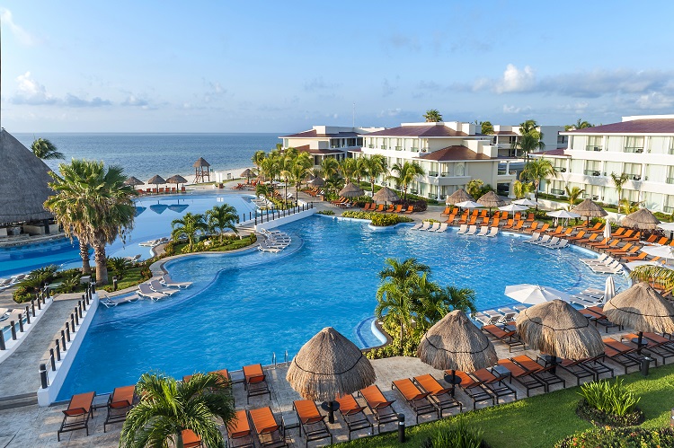 Aerial pool view at Moon Palace Cancun
