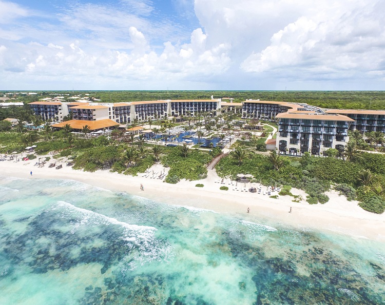 Aerial view of UNICO 20 87 in Mexico