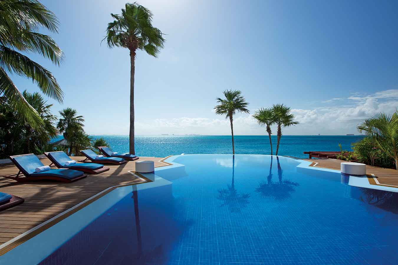 Zoetry Villa Rolandi Isla Mujeres Cancun small infinity pool